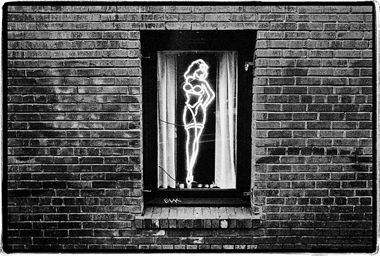Neon Woman, San Francisco 2003